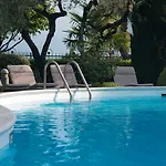 Piccola Vela Hotel 4*
