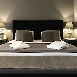 Piccola Vela Hotel 4*