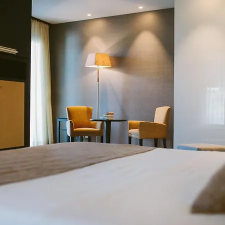 Piccola Vela Hotel