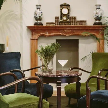 Piccola Vela Hotel