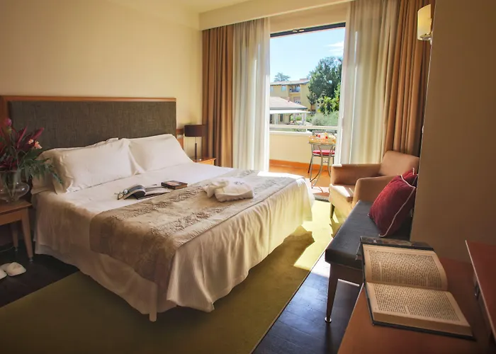 Piccola Vela Hotel 4*