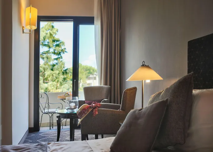 Piccola Vela Hotel