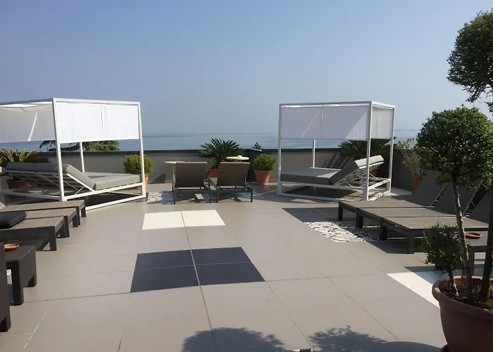 Piccola Vela Hotel