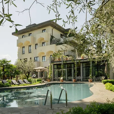 Hotel Piccola Vela 4*